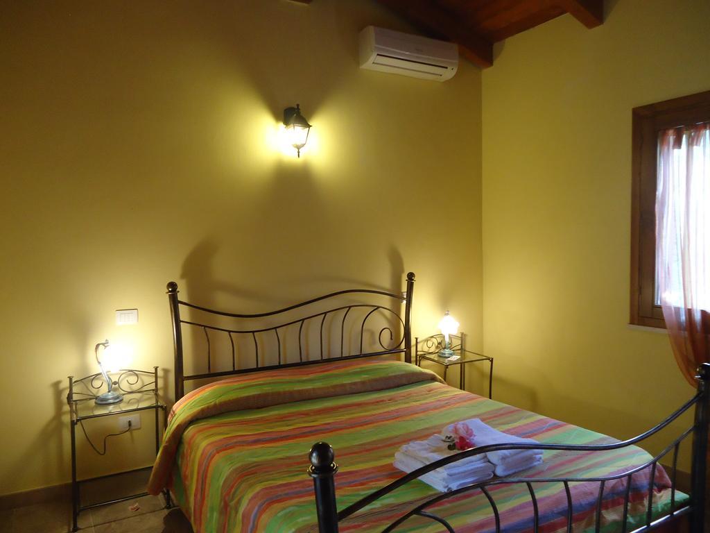 Sumindulau Bed & Breakfast Torre delle Stelle Ngoại thất bức ảnh