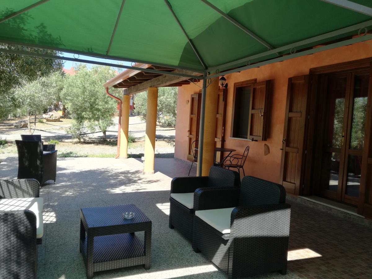Sumindulau Bed & Breakfast Torre delle Stelle Ngoại thất bức ảnh